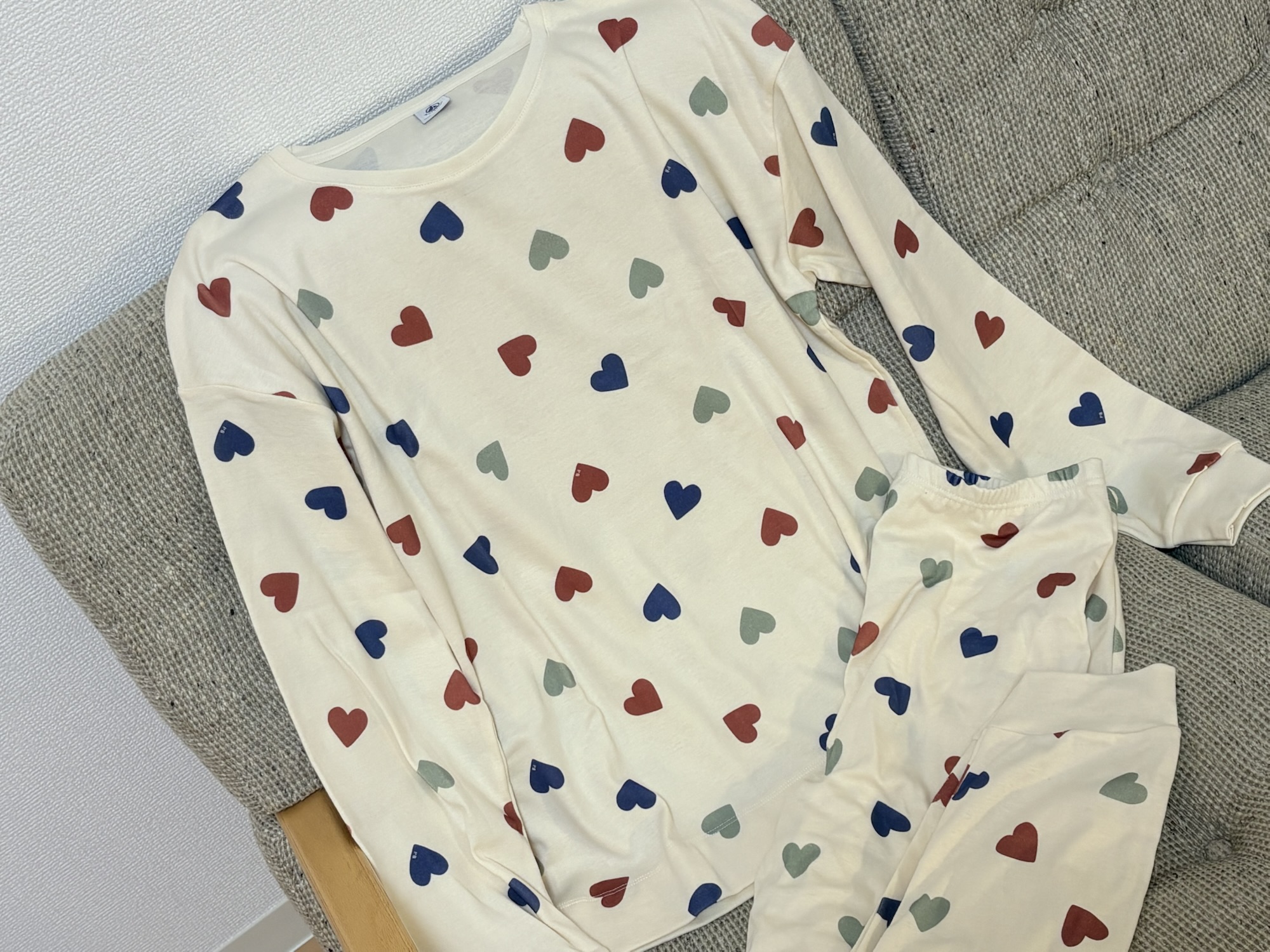 プチバトー大人パジャマのサイズ感は？レディース長袖タイプを着てみて