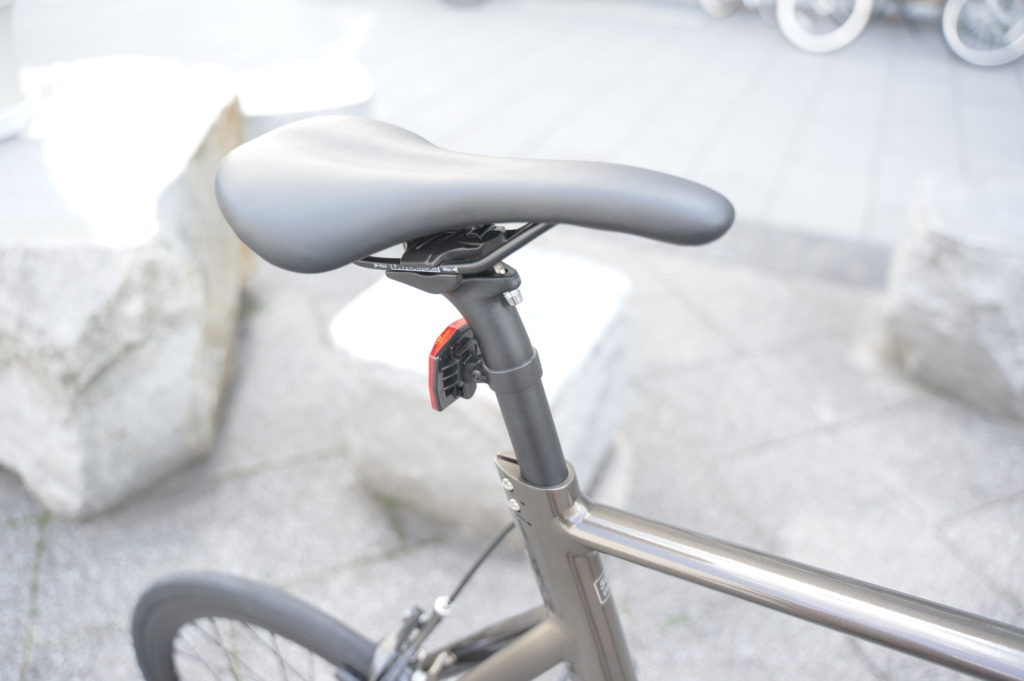 Tern SURGE UNO 50 BRASS 入荷しました！！ | バイシクルショップ 田町