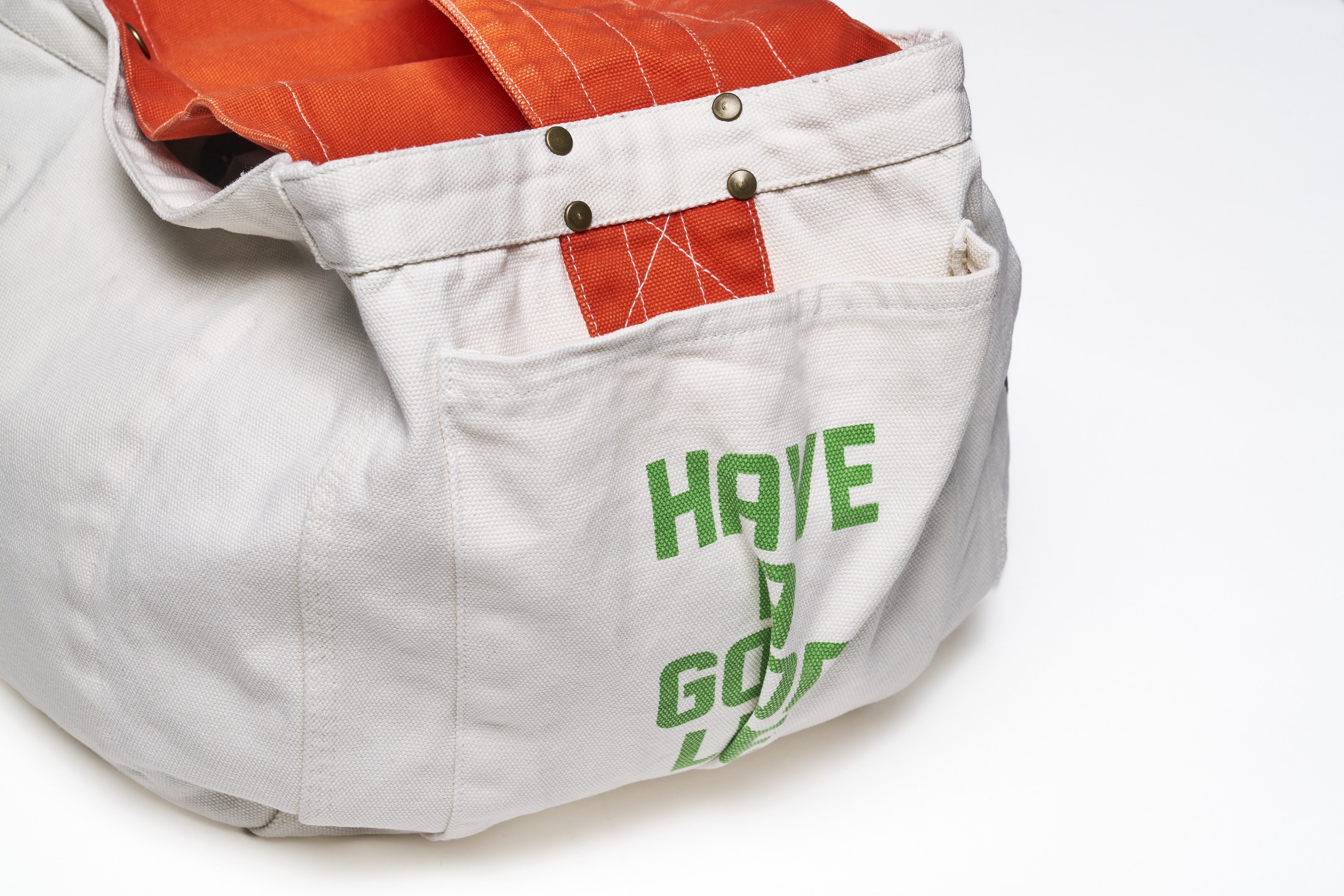 Lightning × California Sportswear ニュースペーパーバッグ 2トーン