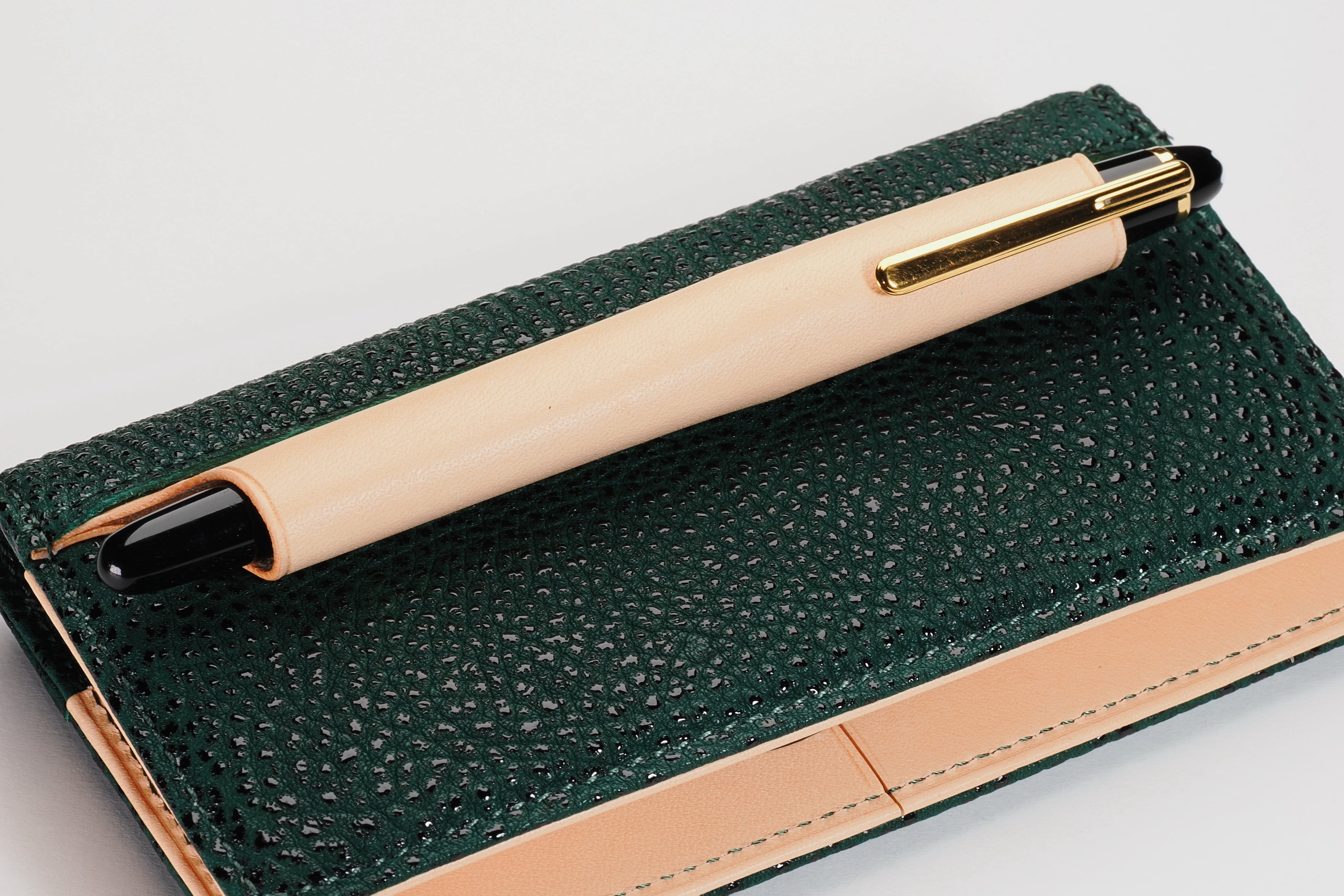 TB13.jpg?v=1732528148&width=1946