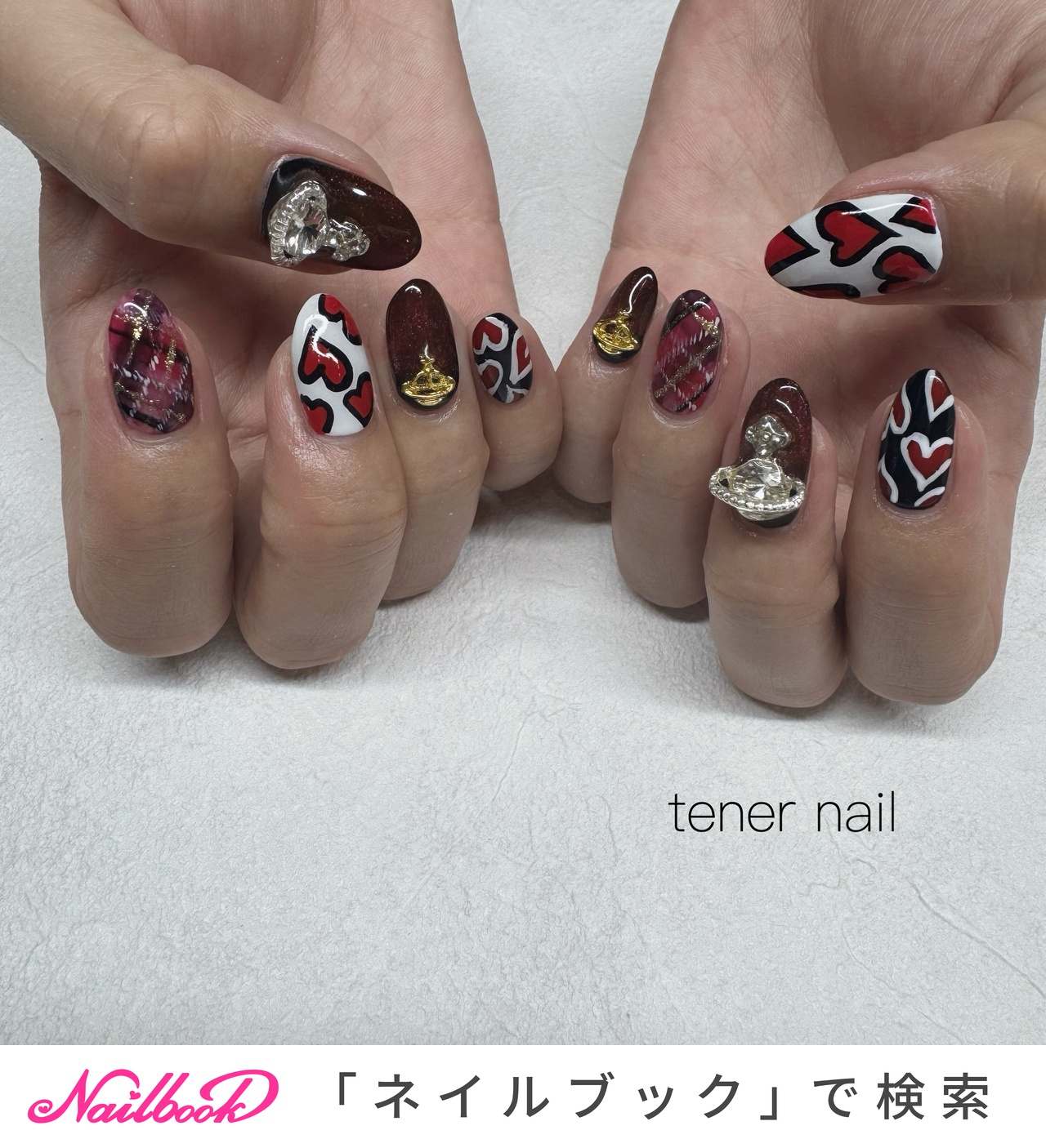 ヴィヴィアンウエストウッドのネイルデザイン｜ネイルブック