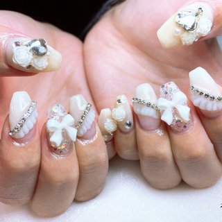 薔薇パーツのネイルデザイン｜ネイルブック