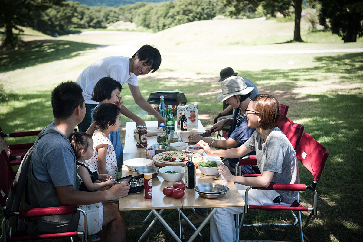 ワンアクションテーブルロング竹 | 山形市キャンピングカー・キャンプ