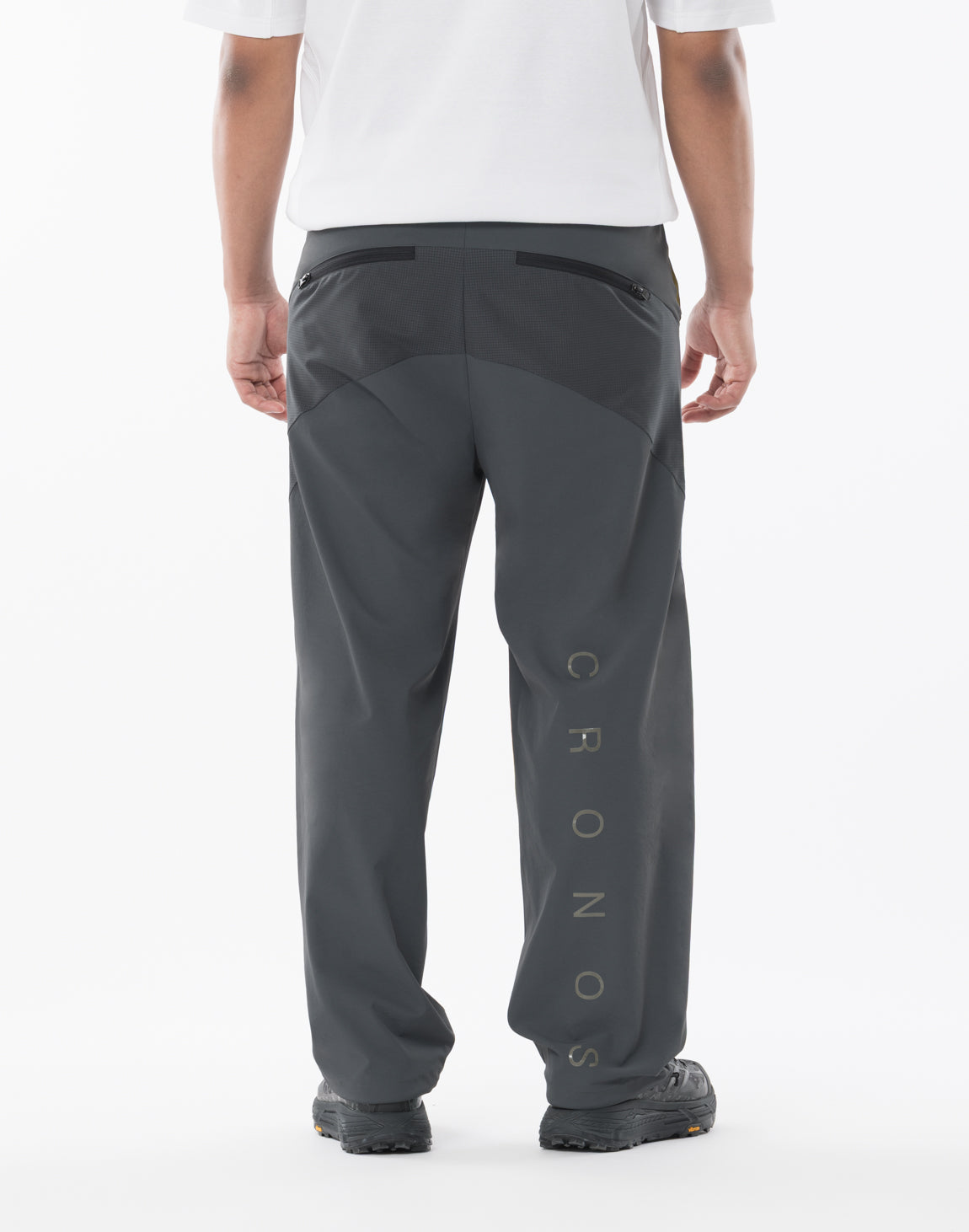 CRONOS HYBRID WIDE TECH PANTS【D.GRAY】