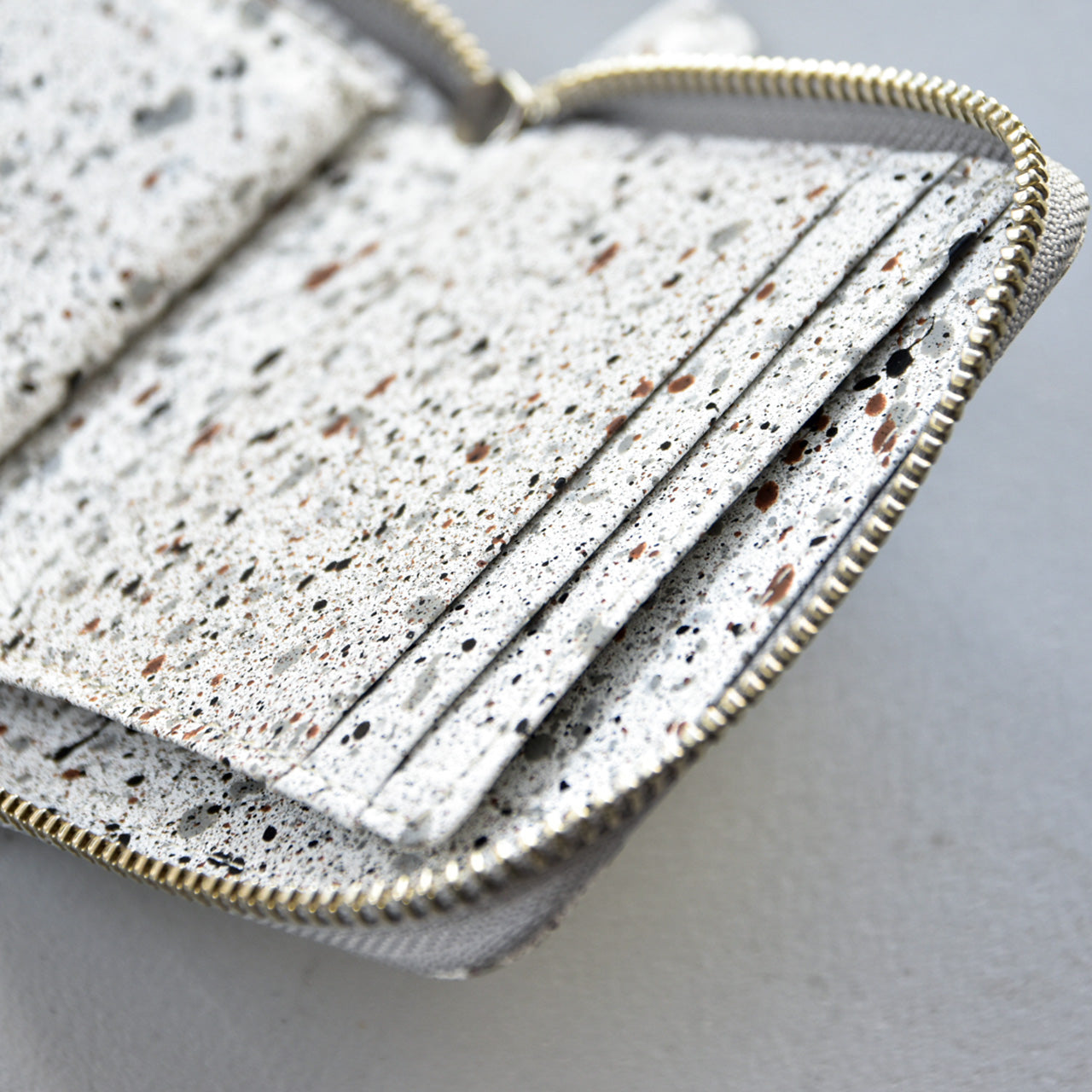 MIKAGE】MINI ROUND ZIP WALLET / ミニラウンドジップウォレット