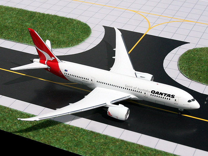GJ70670 GEMINI JETS Qantas / カンタス航空 B787-8 VH-VQJ 1:400 完売