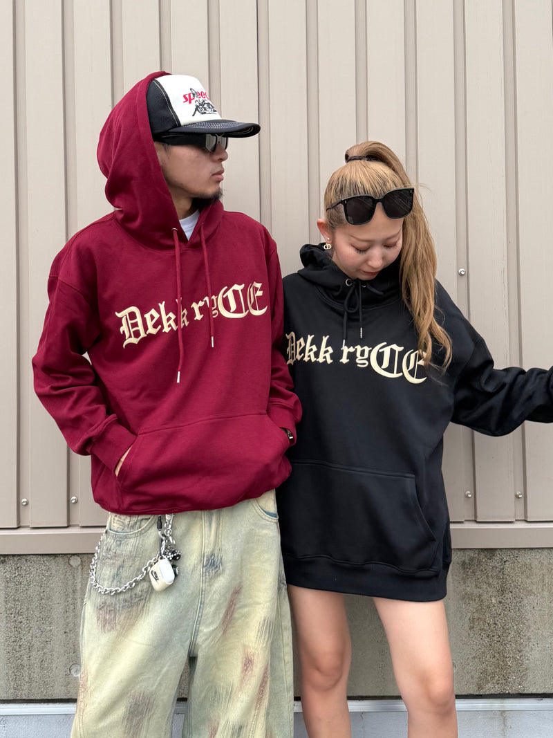 ゴシックレタリングパーカー DPB90038 – CRAMMY