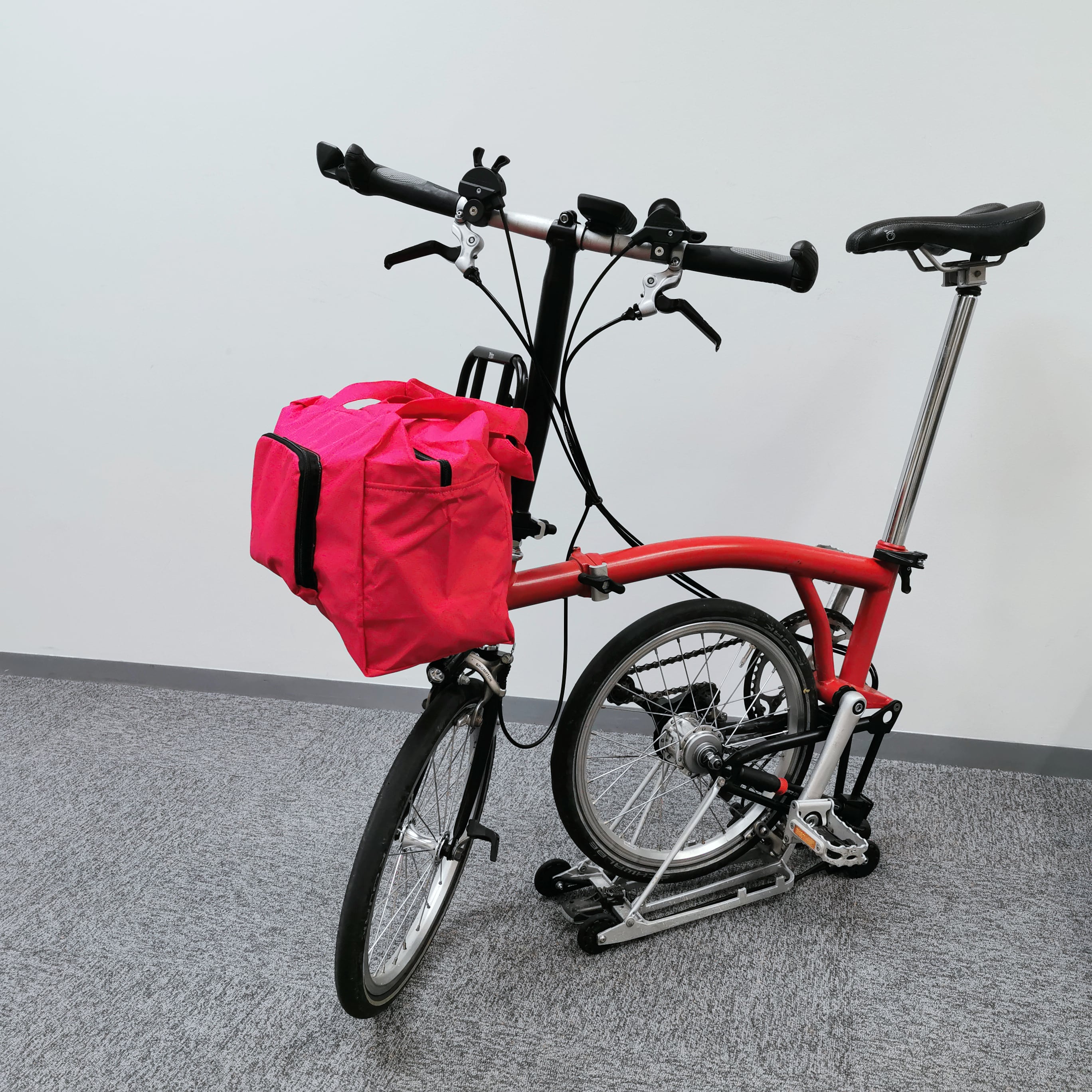 オリジナルBromptonフロント・バッグ – Critical Cycling