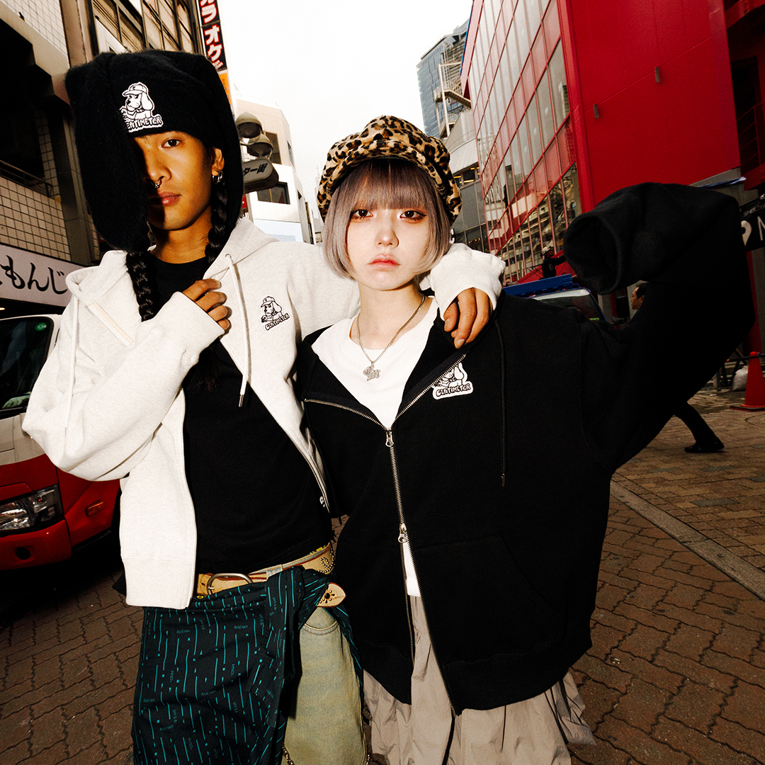 株式会社ク・ラッチ / GALFY×CENTIMETER コラボ ZIPパーカー 144067