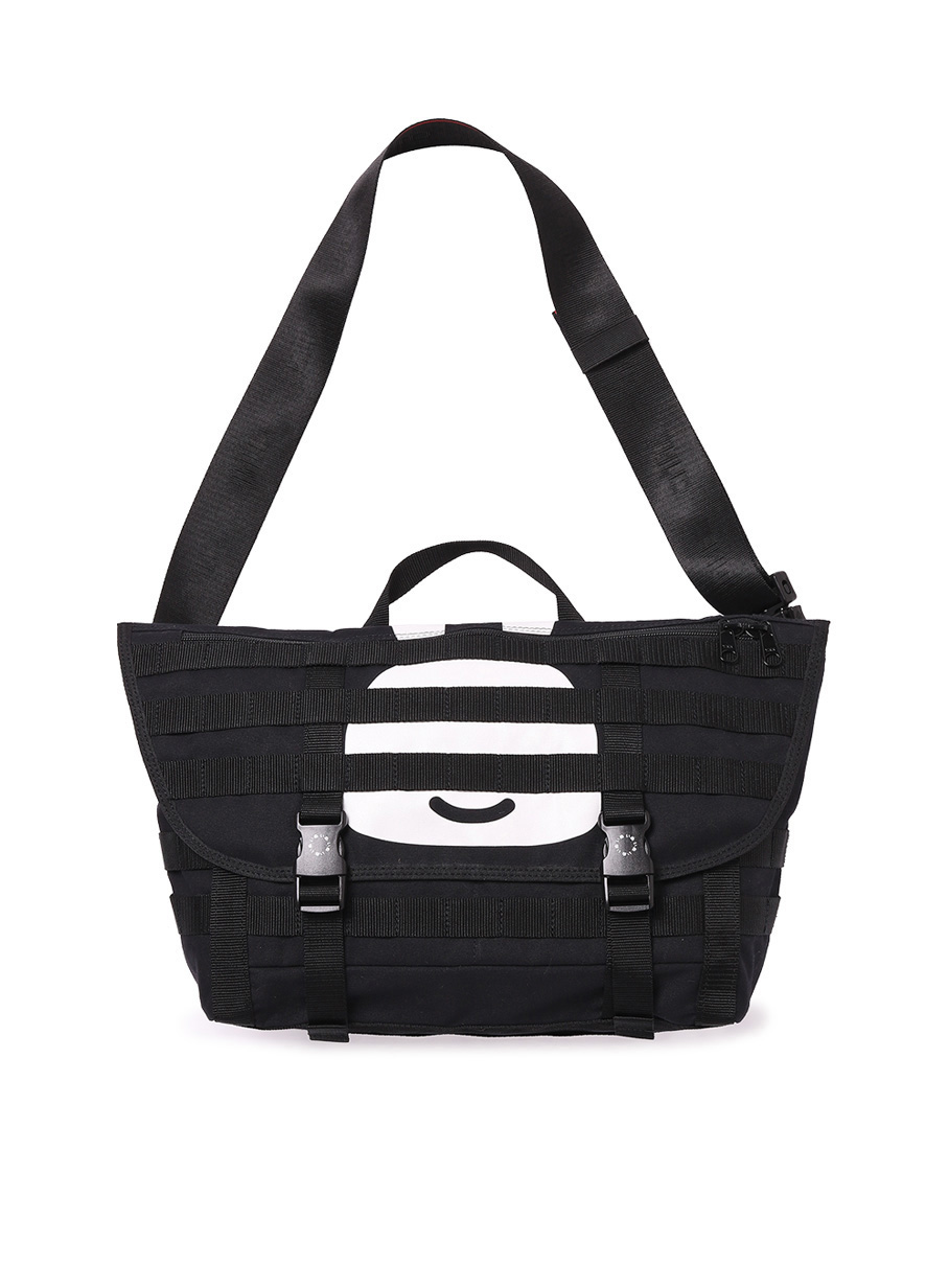 うさちゃん25匹CMSメッセンジャーバッグ｜ウサギがいる｜CUNE ONLINE STORE