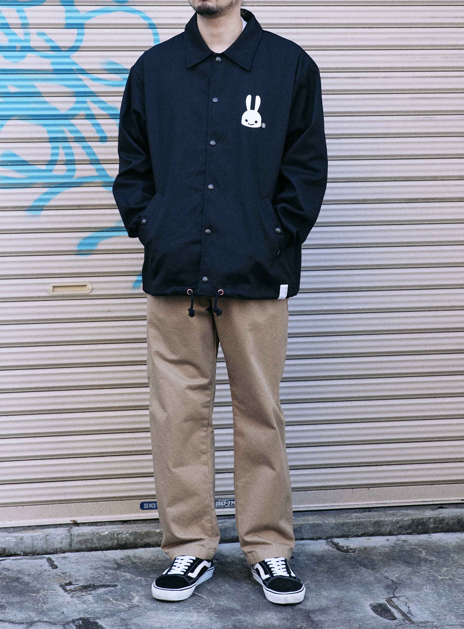 30th ANNIV ツイルコーチジャケット 野原ひろし｜ウサギがいる｜CUNE