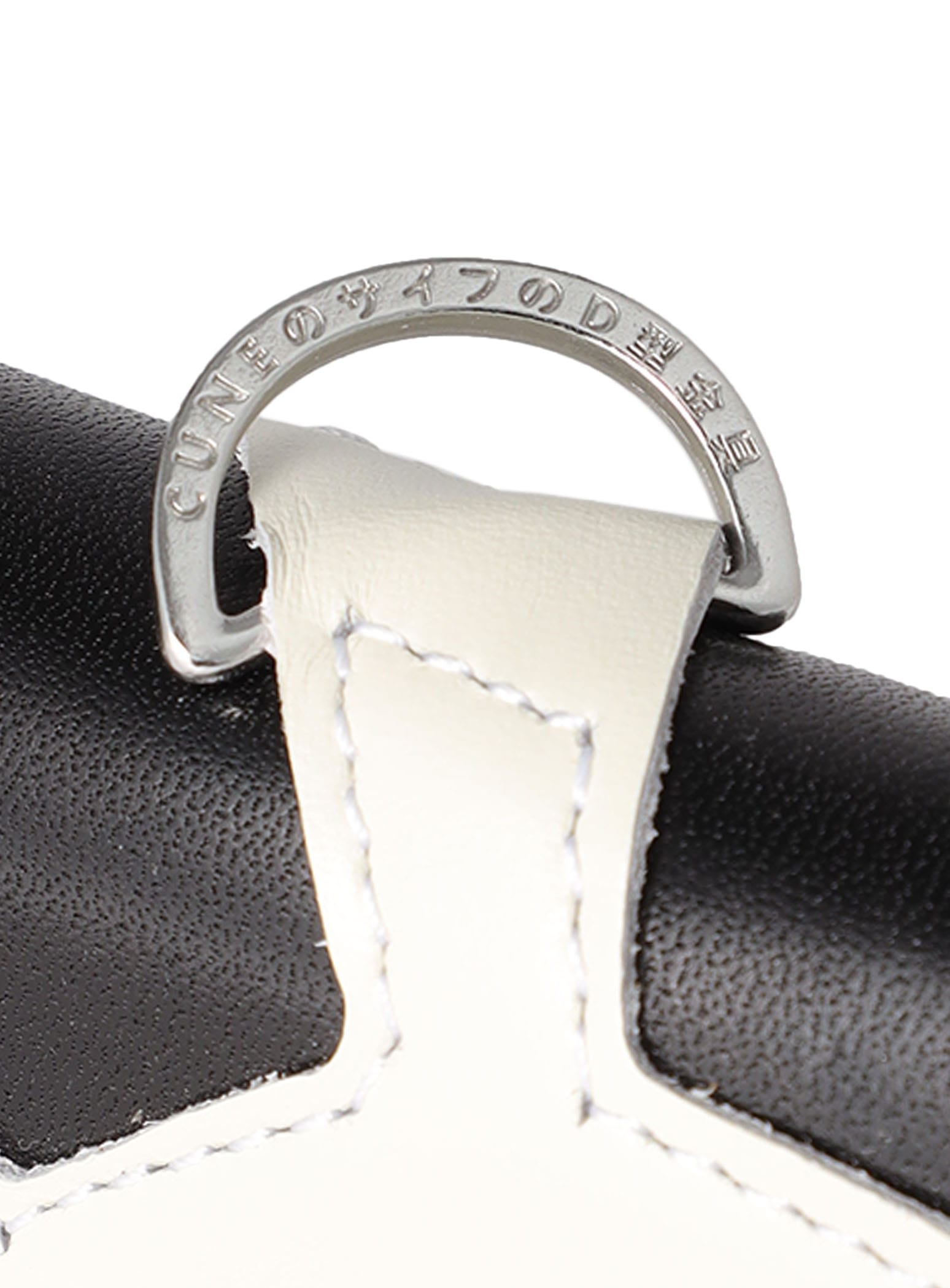 レザー首掛けマルチケース｜ウサギがいる｜CUNE ONLINE STORE