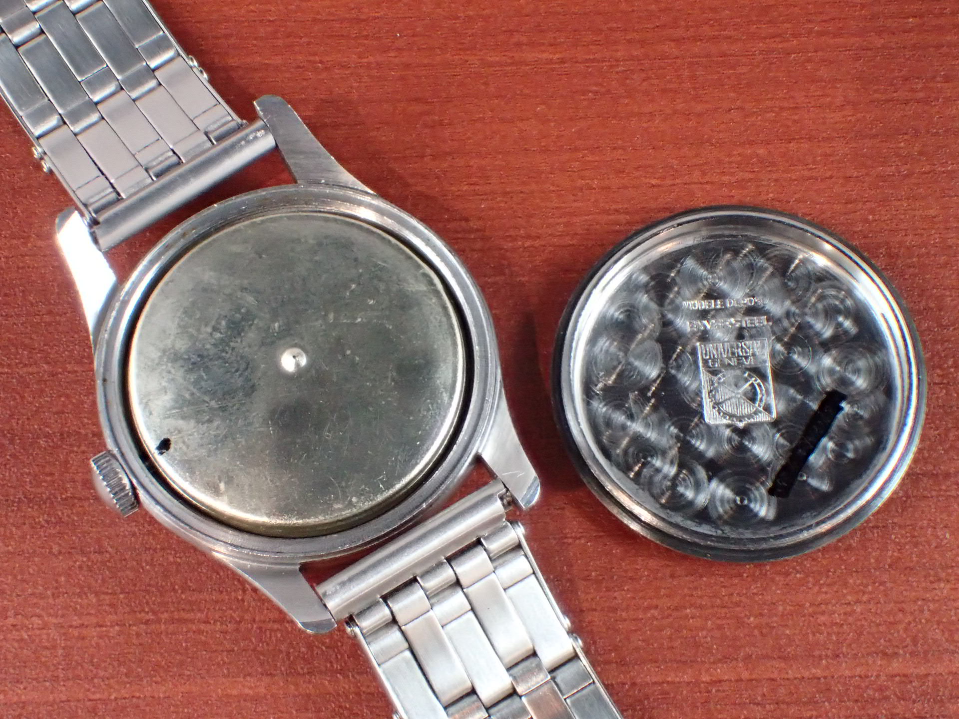 ユニバーサル・ジュネーブ センターセコンド ホワイトDL 1940年代