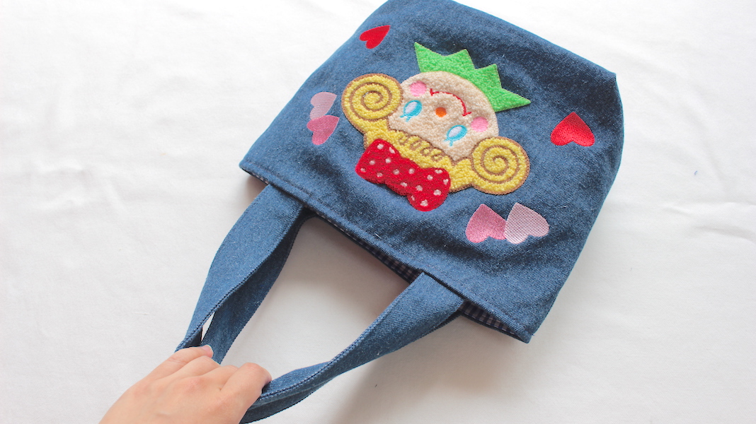 再入荷♡いちごちゃんのデニムバッグ - カーリーコレクション