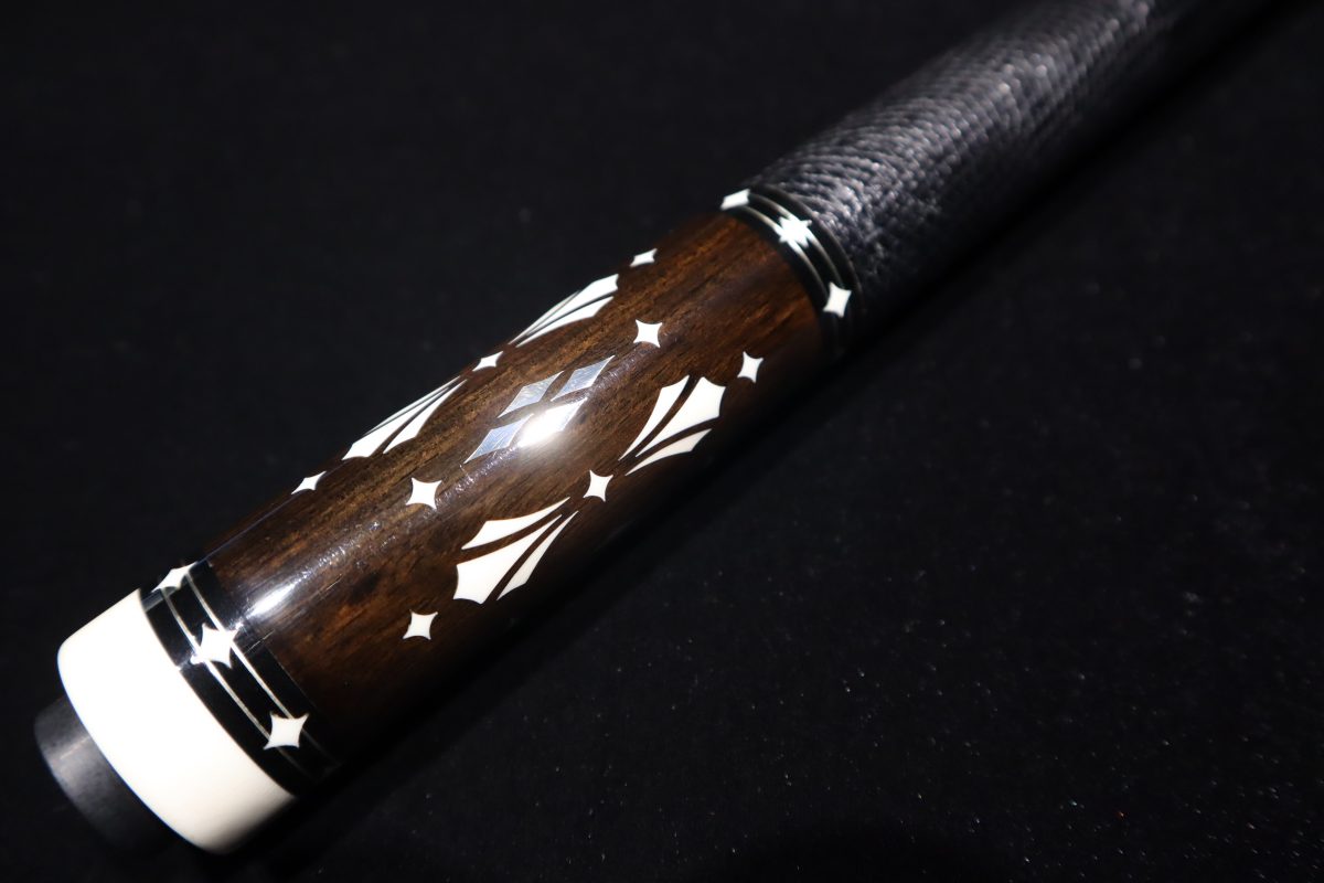 Ariel Carmeli | カスタムキュー｜イリス