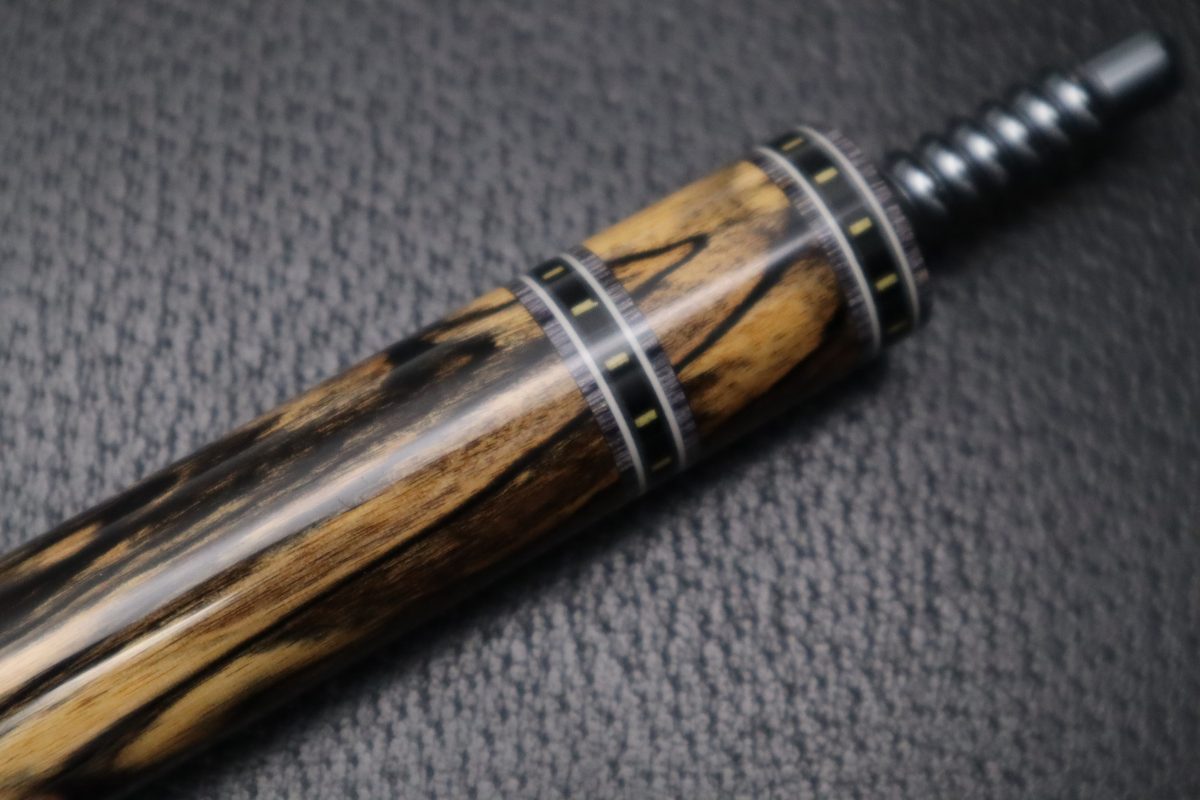 早川工房 | カスタムキュー｜イリス