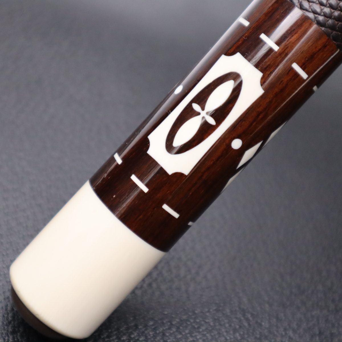 Paul Mottey | カスタムキュー｜イリス