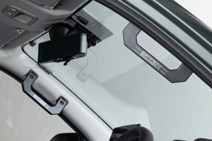 NV350 キャラバン専用 ESSEX ビレット アシストグリップ 左右セット を