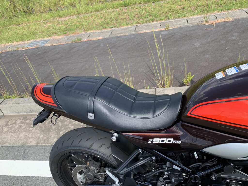 Kawasaki Z900RS シート張替え