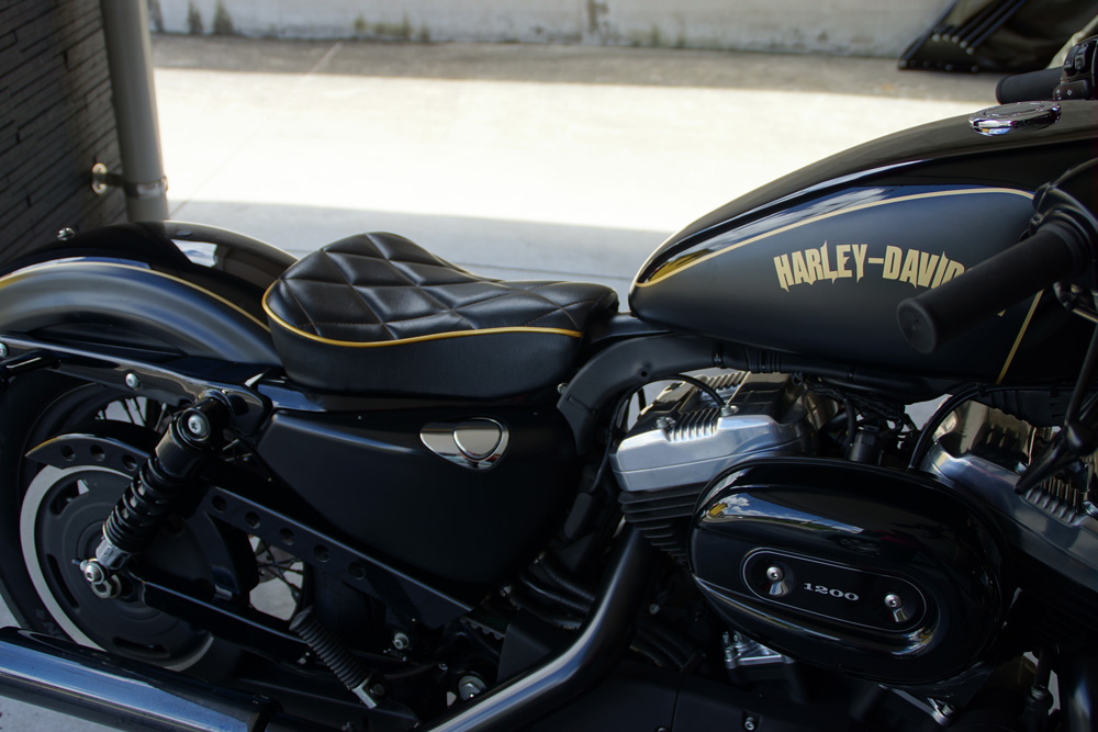 ハーレーXL1200X シート張替え 装着画像 - CUSTOM SEAT