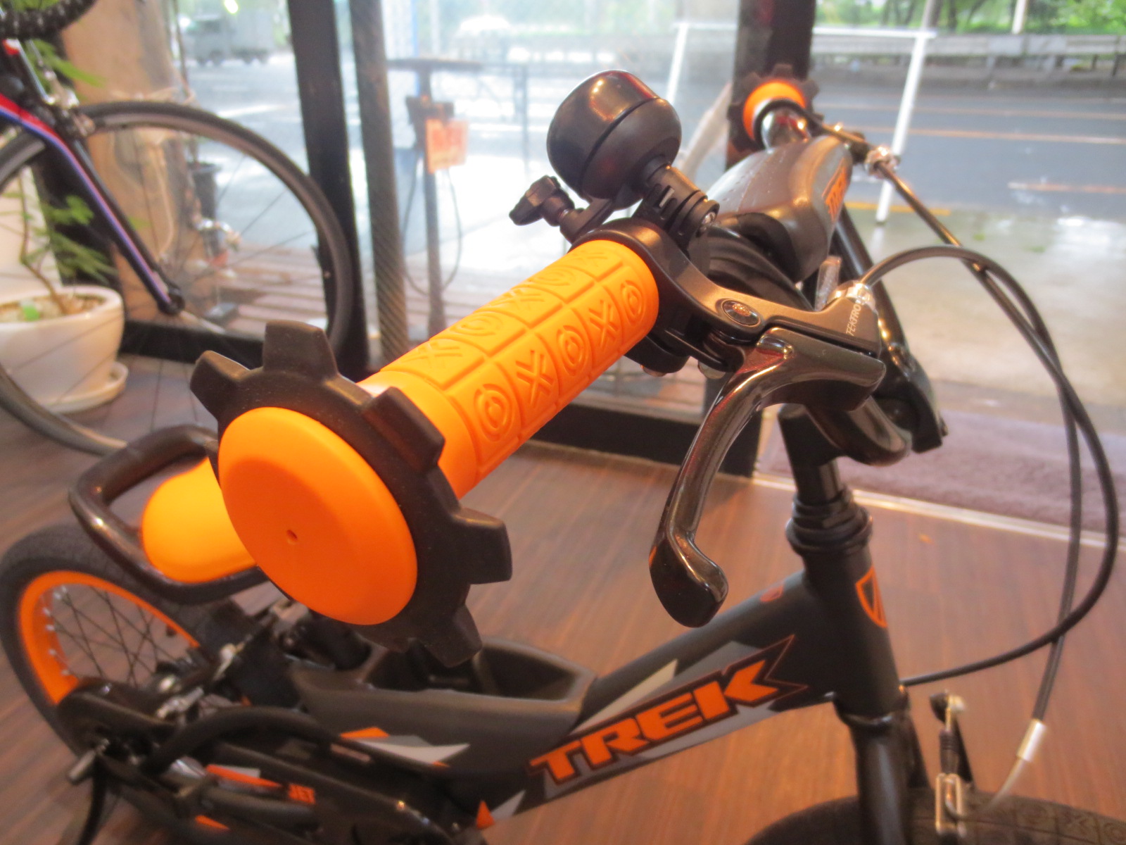 2015モデル TREK（トレック）JET16（ジェット16・キッズバイク）ご紹介