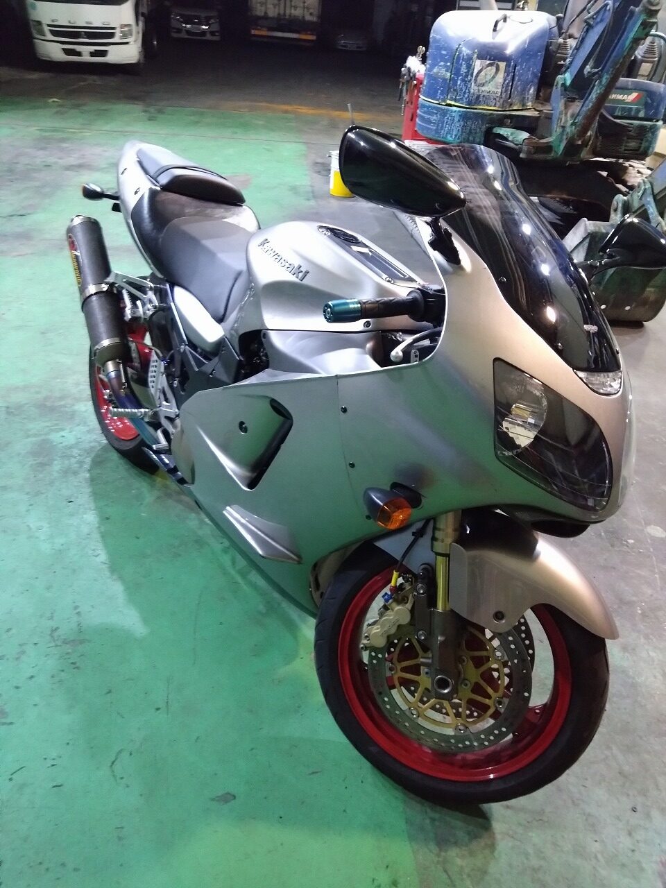 ZX-12R（A1）車検準備中に重大インシデント発生！ - D-EVO