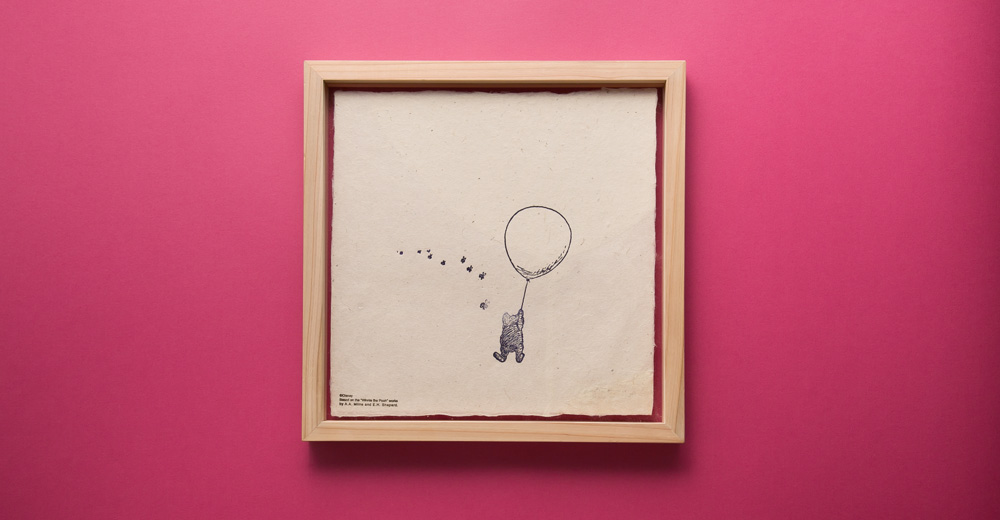 くまのプーさん／蛭谷和紙の活版印刷と国産杉の額縁フレーム（風船