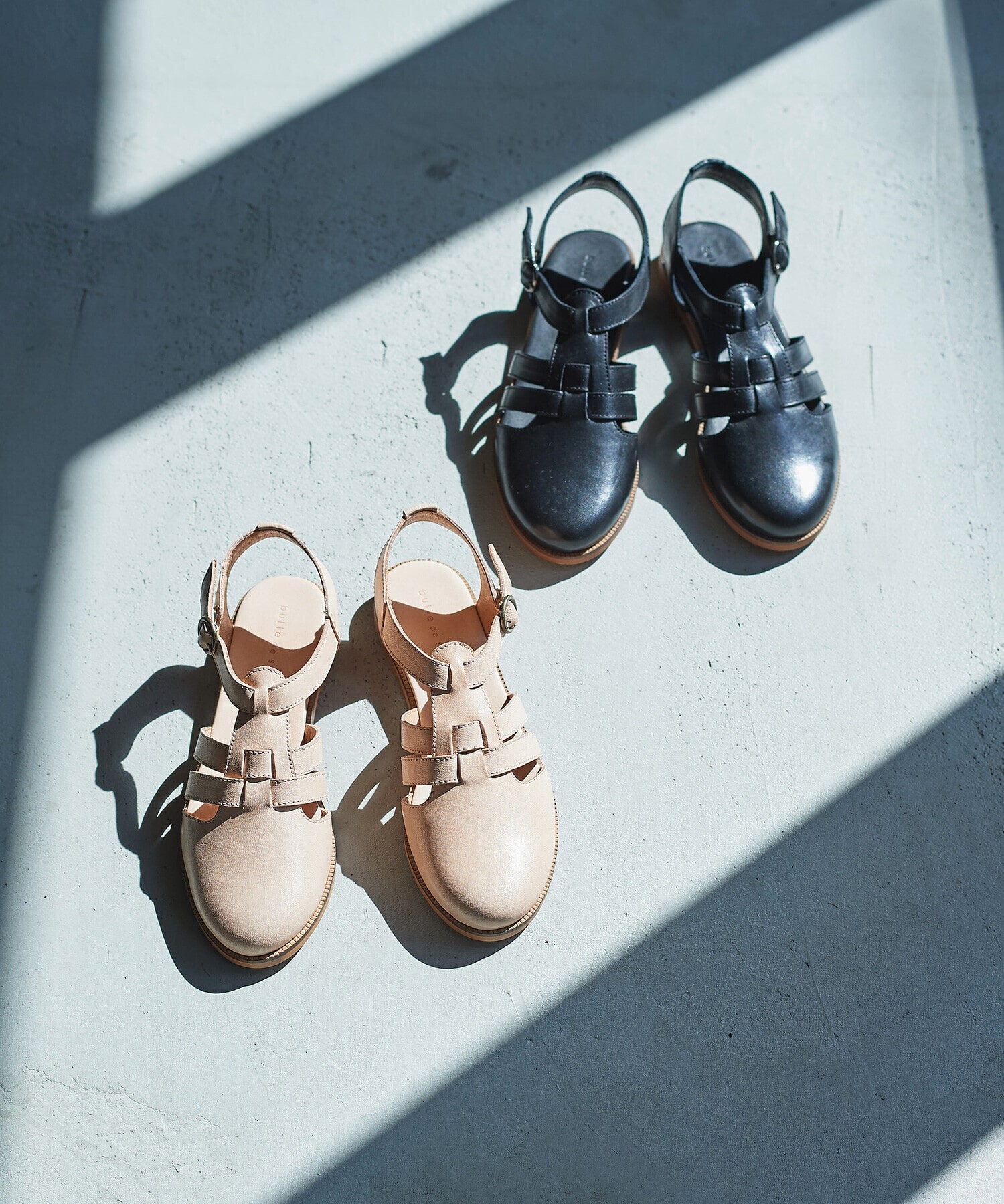 AMBIDEX Store △sone サンダル(M クロ): bulle de savon