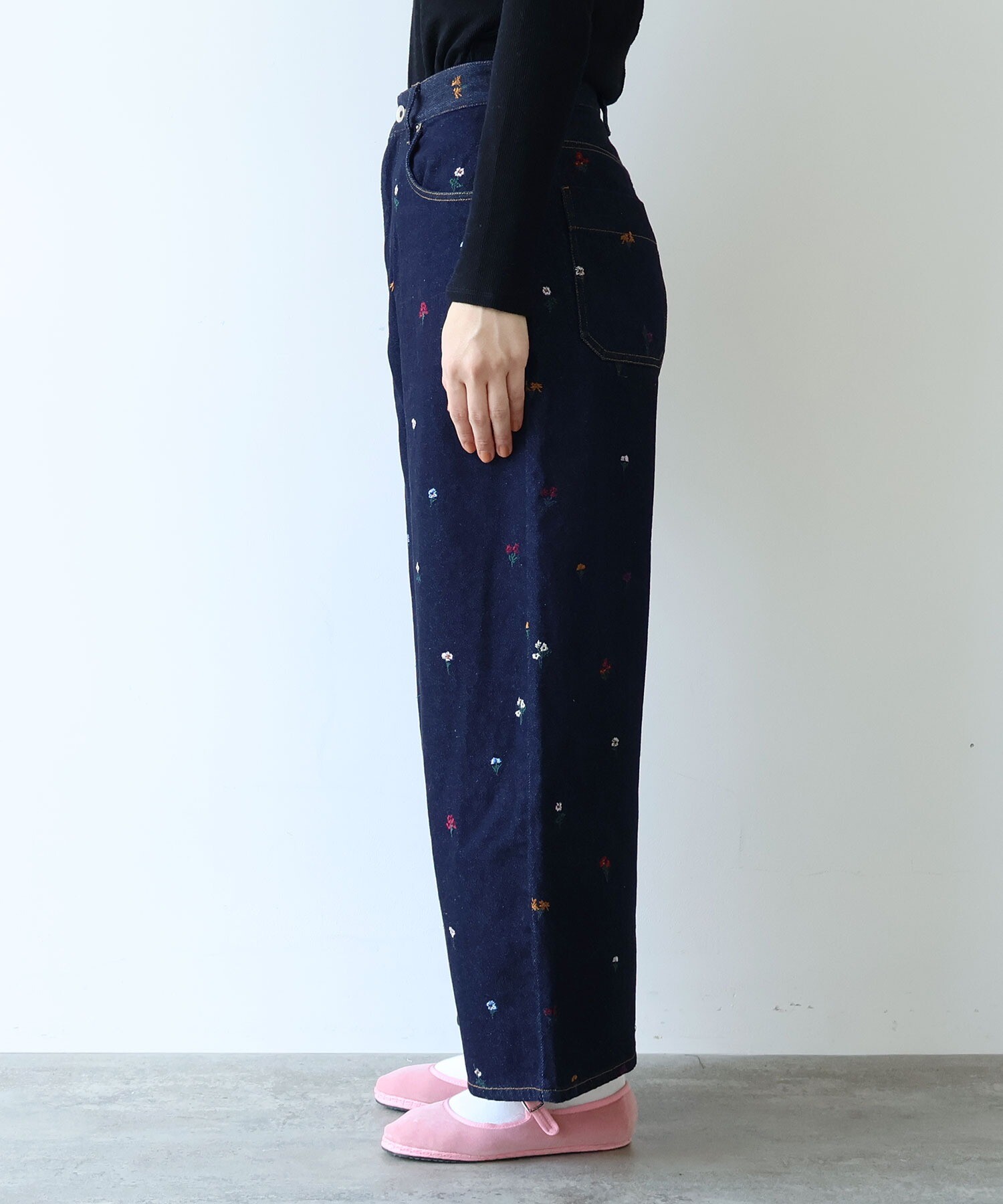 AMBIDEX Store floral embloidely denim 5pkt back gum パンツ(M