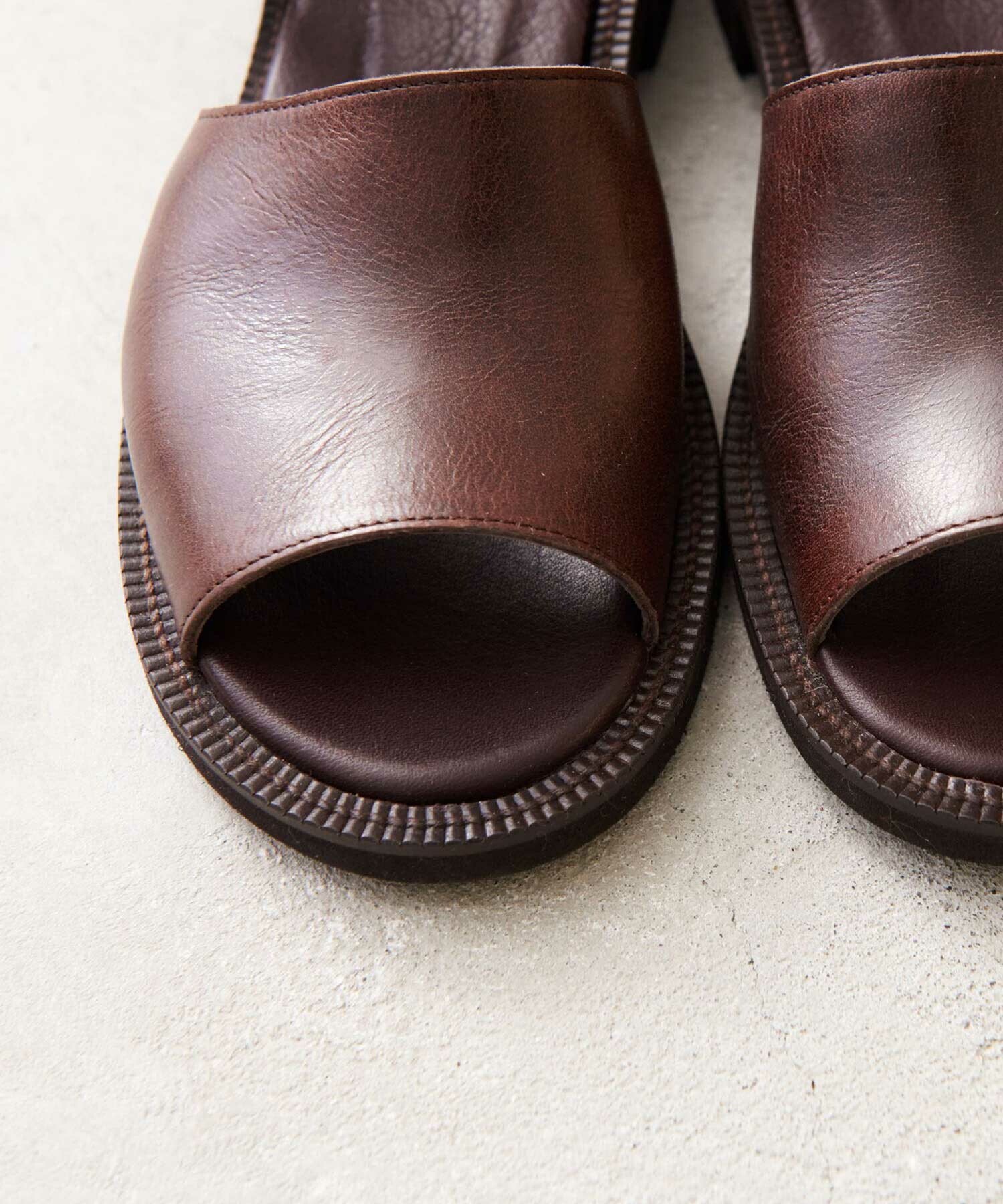 AMBIDEX Store △○レザー サンダル(23.5 クロ): bulle de savon