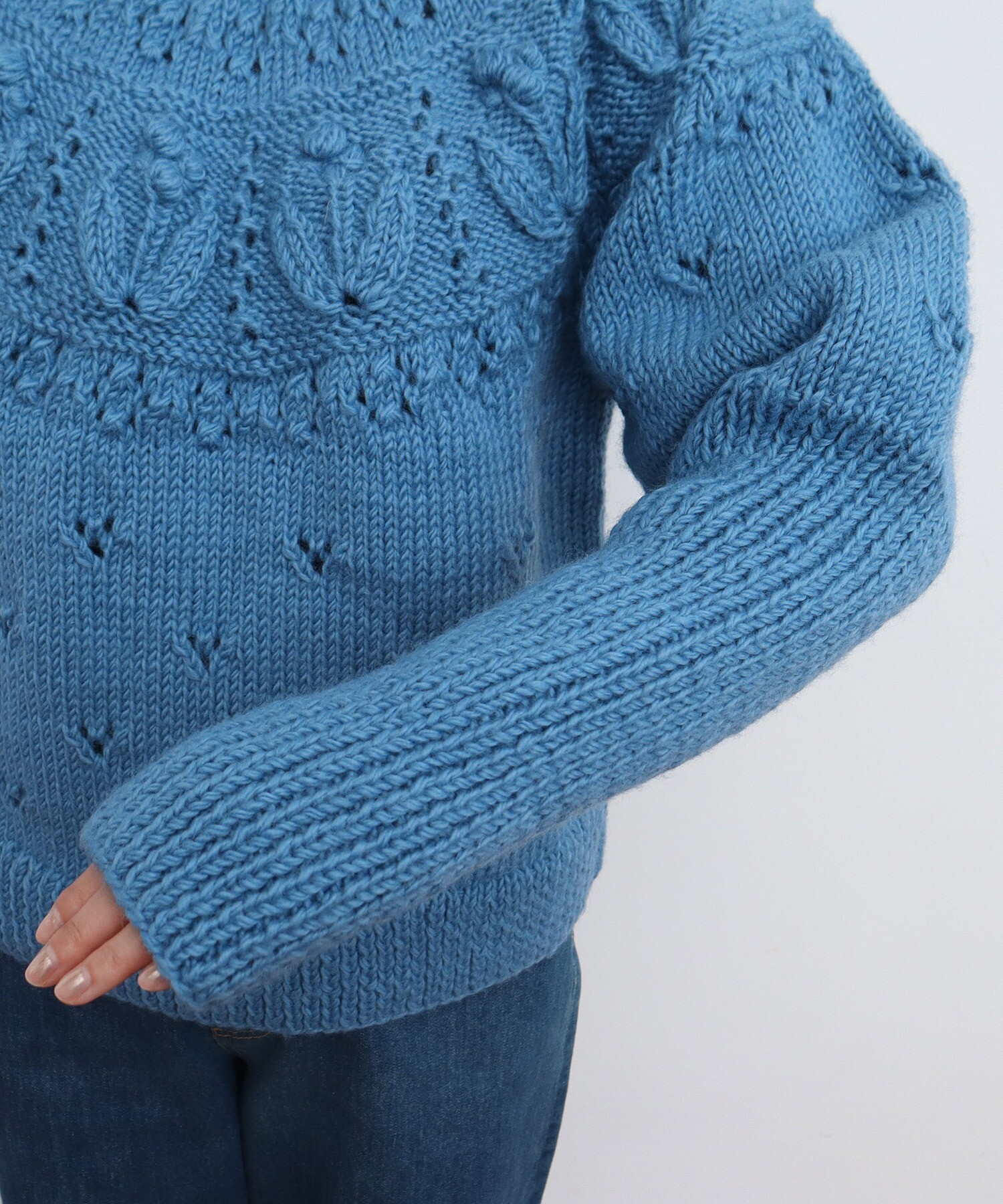 ネパールギルボックス 求心もよう編みプルオーバー