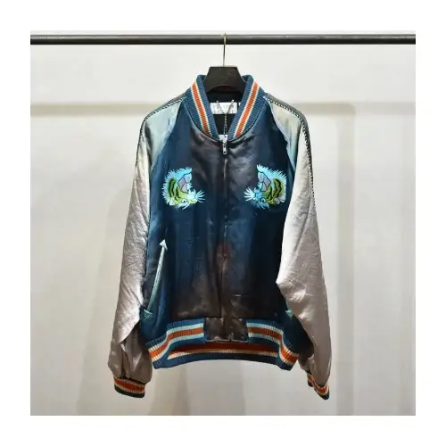 有名人・芸能人が着用している「el conductorH」のスタジャン