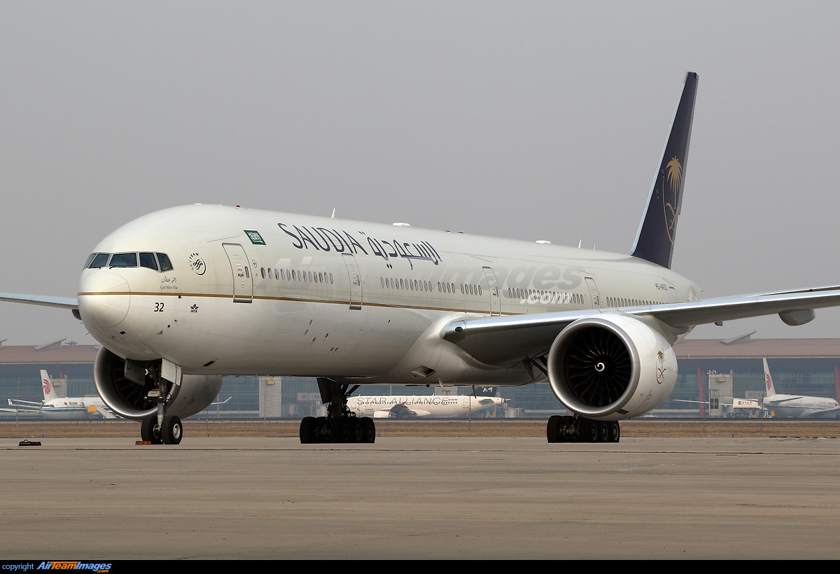 Boeing 777-3FG/ER Saudi Arabian Airlines HZ-AK32 - AirTeamImages.com