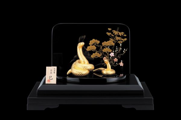 黄金の等身大「ミロのヴィーナス」 日仏伝統技術の融合、「大黄金展