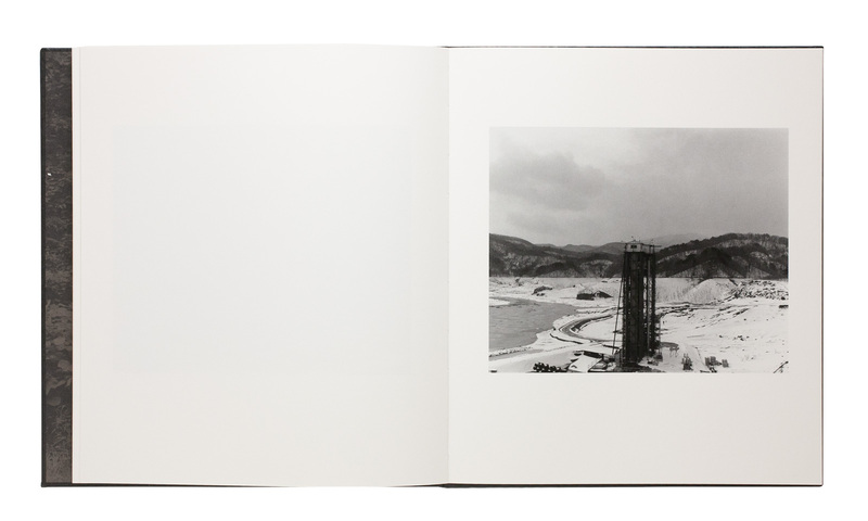 より深い静けさのために風は唱う - 村越としや | ZEN FOTO GALLERY