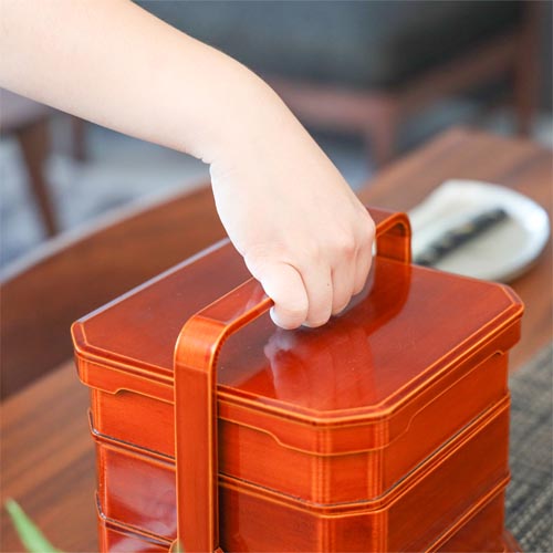 飛騨春慶 福壽漆器店 台付隅切三段重 伝統工芸品 木製 お重箱 | MUKU工房