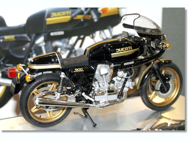 1/12 ドゥカティ 900SS | HLJ.co.jp