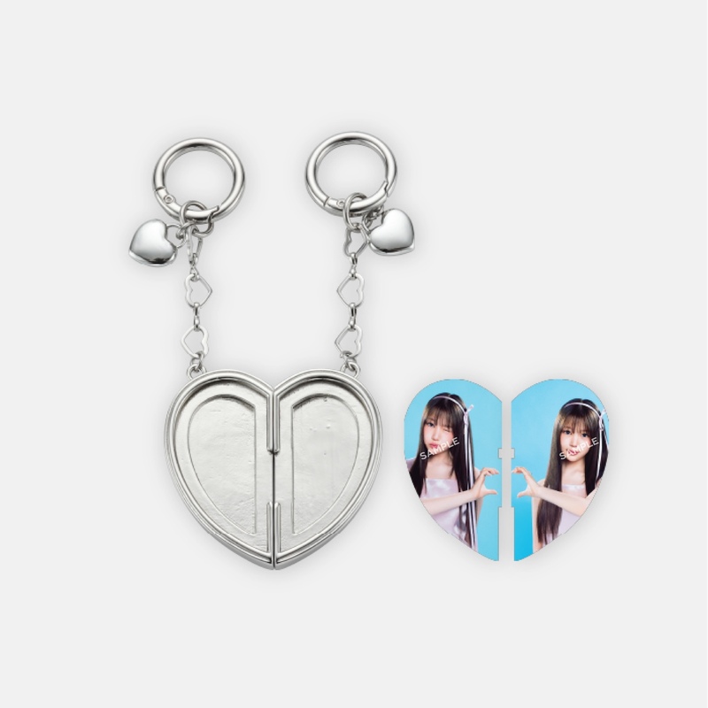 Hearts2Hearts The 1st Mini Album『FOCUS』 MD | SMTOWN OFFICIAL