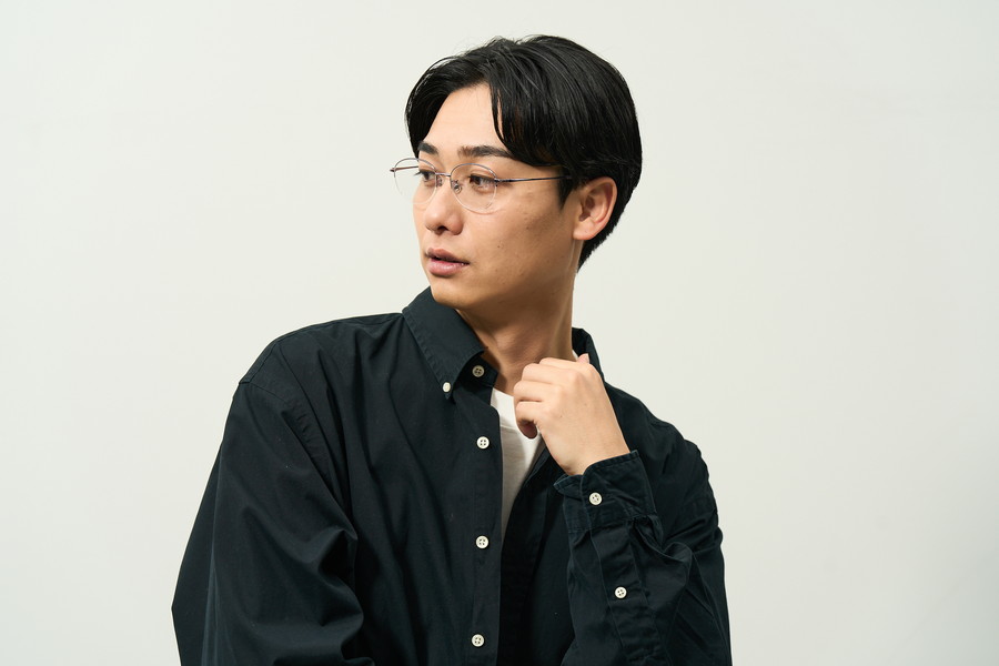 スペシャルプライス]メガネの印象が目立ちにくいナイロール仕様メガネ