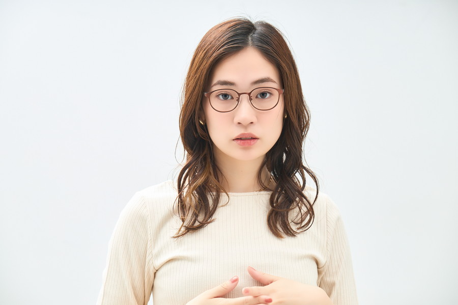 日常使いに最適なXSサイズのボストン型（ZY252014-43F1）｜メガネの