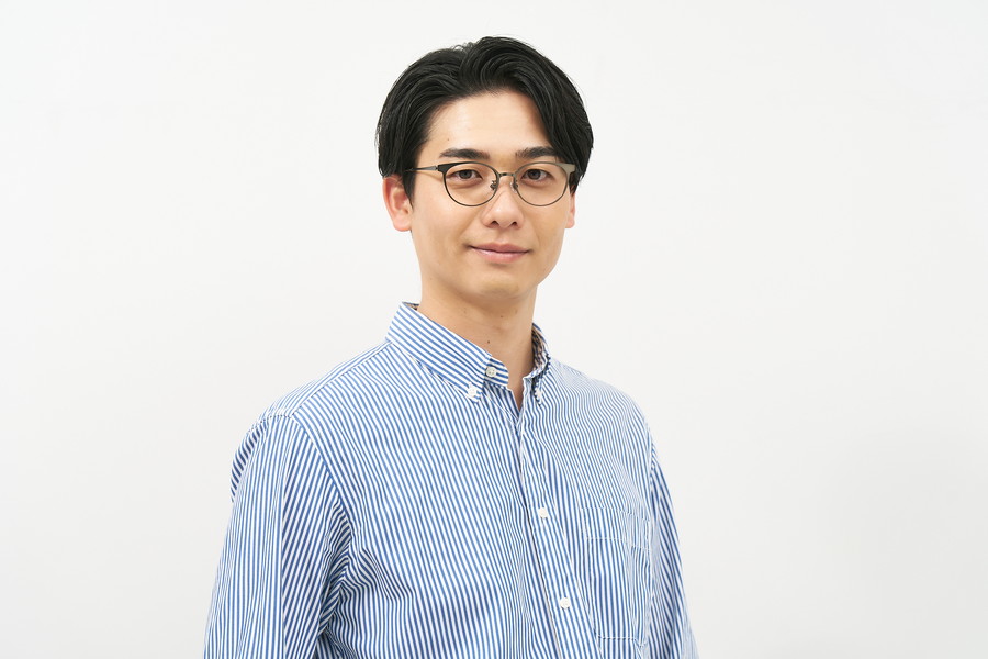 顔馴染み良い、ボストン型FLIP UP(跳ね上げ式)メガネ（ZF242014-64F1