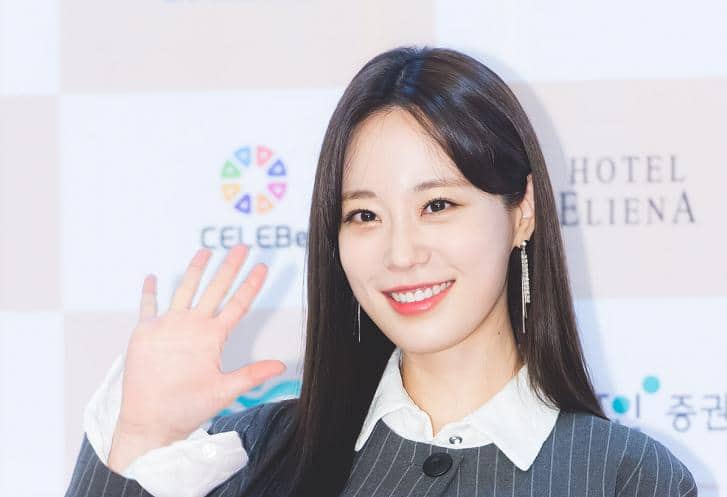 KARA ホ・ヨンジ、日本活動中の近況を公開「ステージがとても好き