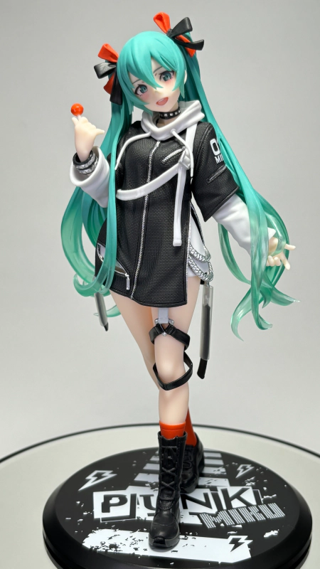 初音ミク Fashion Punk プライズ フィギュア レビュー | フィギュア