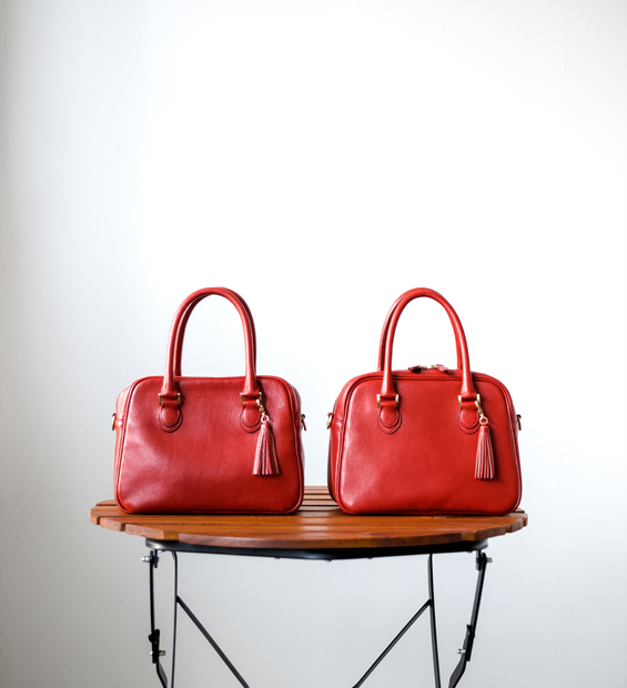 再入荷】コンパクトなのに沢山入る!レザーショルダーバッグのピンクが