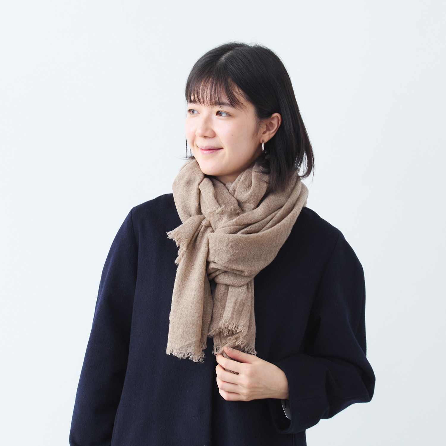 秋冬の必需品】ふんわり暖かいカシミヤ大判ストール3選 | Factelier