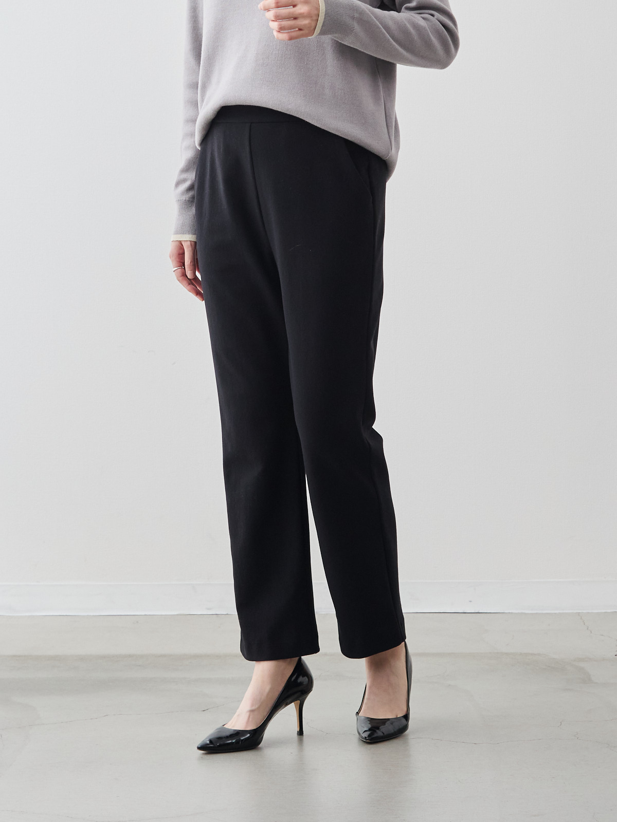 360°ストレッチの裏起毛ストレートパンツ/ウォームタッチ/ブラック