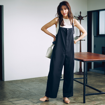 CLASSY.×green label relaxing×UNIVERSAL OVERALL]サロペット