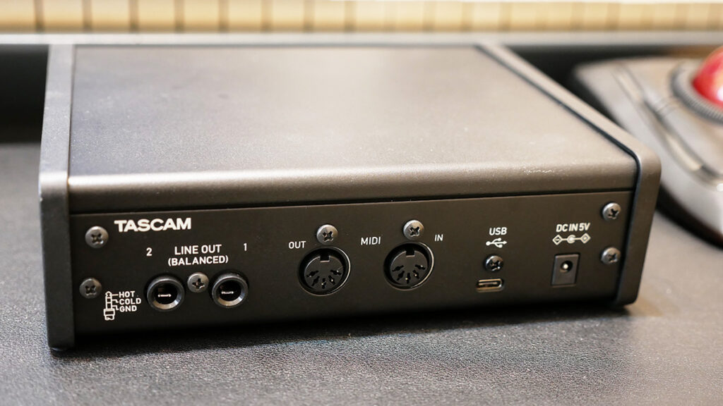 TASCAM / US-2×2 HRをレビュー！ 新旧モデルと聴き比べ | DAW LESSON