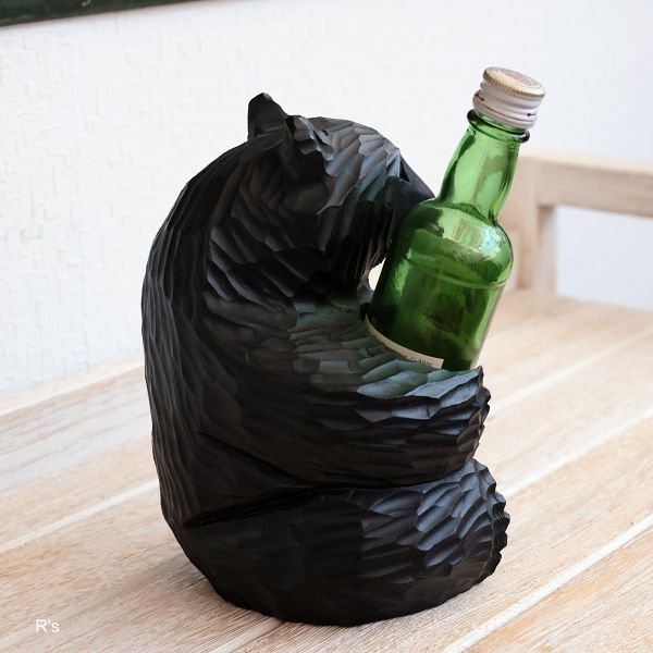 北海道民芸 木彫りの熊の置物 ニッカウイスキー空ビン付き ユーズド品