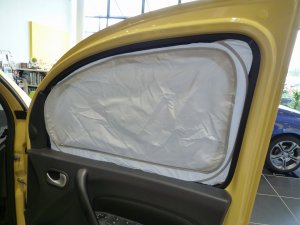 純正】ルノーカングー3 網戸機能付きシェードセット image.png